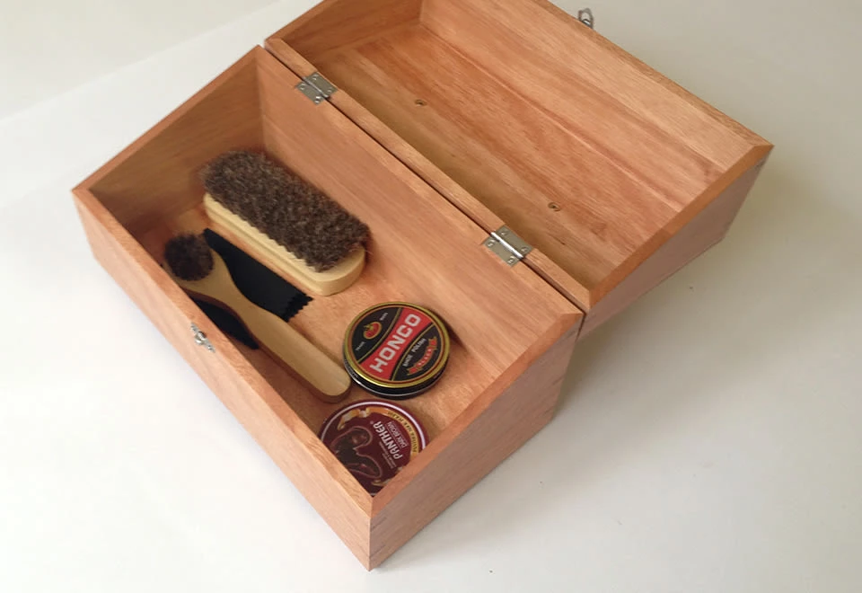 Flash Sale π Classic π Shoe Shine Kit by Diamond Resources LLC π€© - Image 3