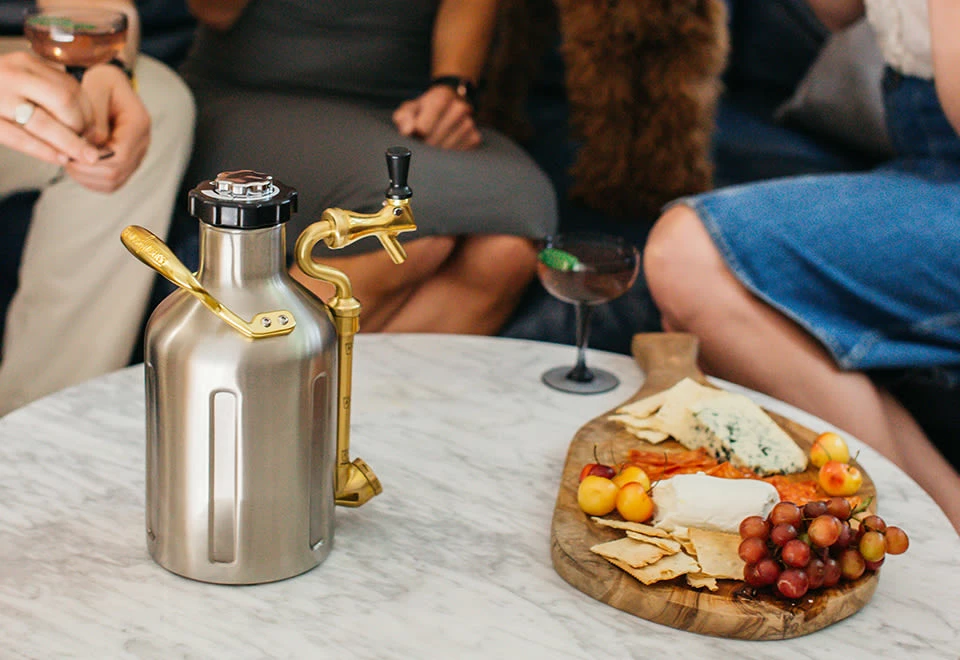 Best deal π Pressurized Growler by GrowlerWerks, Inc. π - Image 5