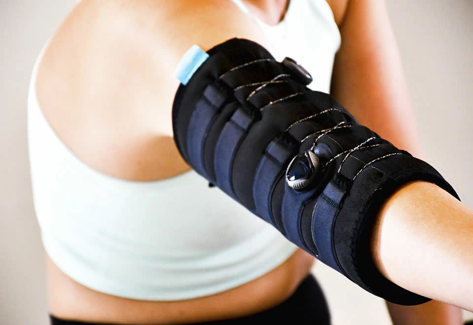 Flash Sale π Cold Compression Sleeve by Recoup Fitness, INC βοΈ - Image 4